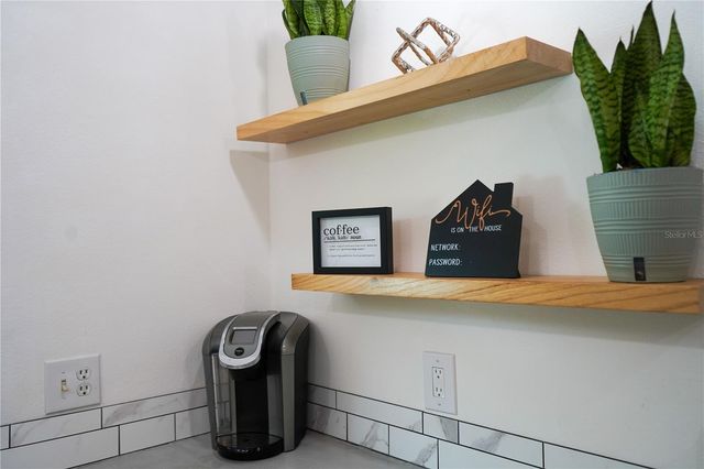 7060 76TH STREET N, Pinellas Park, FL 33781