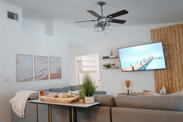 7060 76TH STREET N, Pinellas Park, FL 33781