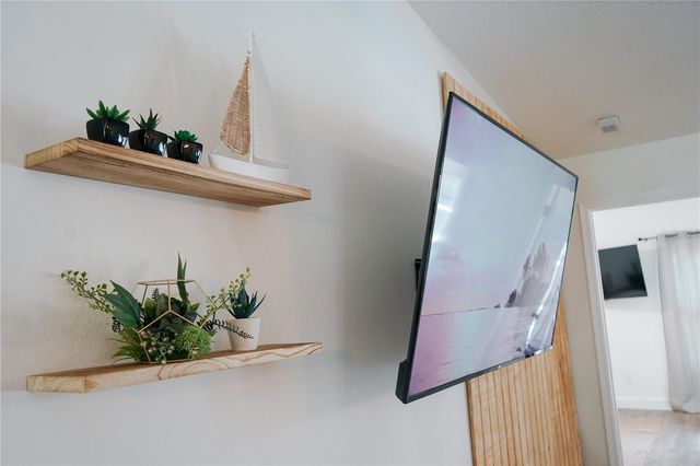 7060 76TH STREET N, Pinellas Park, FL 33781