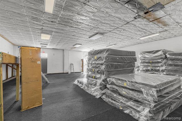 12434 8 Mile Road, Warren, MI 48089