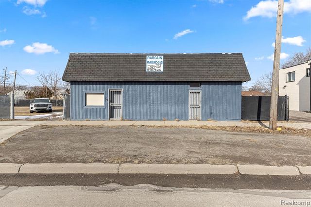 12434 8 Mile Road, Warren, MI 48089