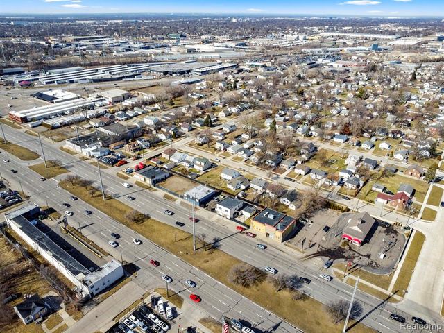 12434 8 Mile Road, Warren, MI 48089