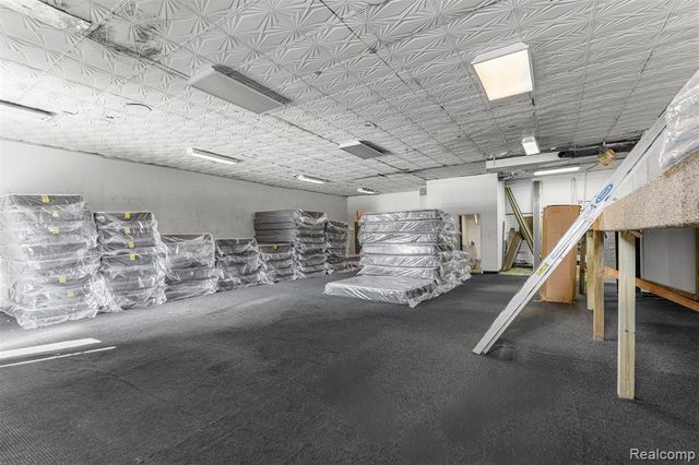 12434 8 Mile Road, Warren, MI 48089