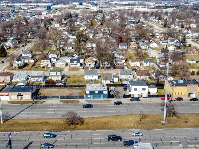 12434 8 Mile Road, Warren, MI 48089