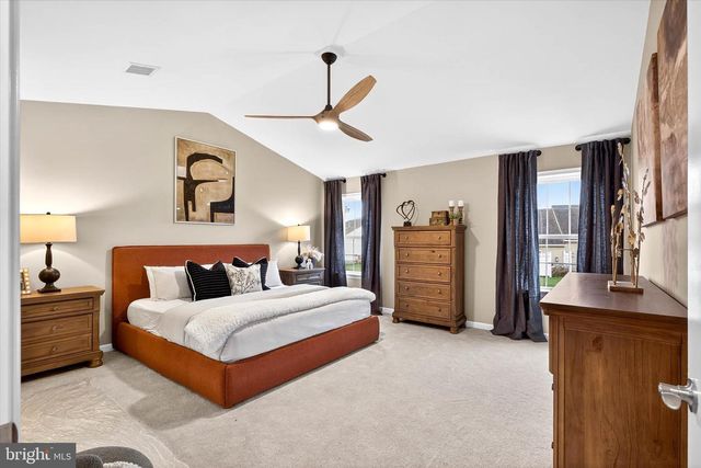 127 HILLARD FIELD, Lancaster, PA 17603