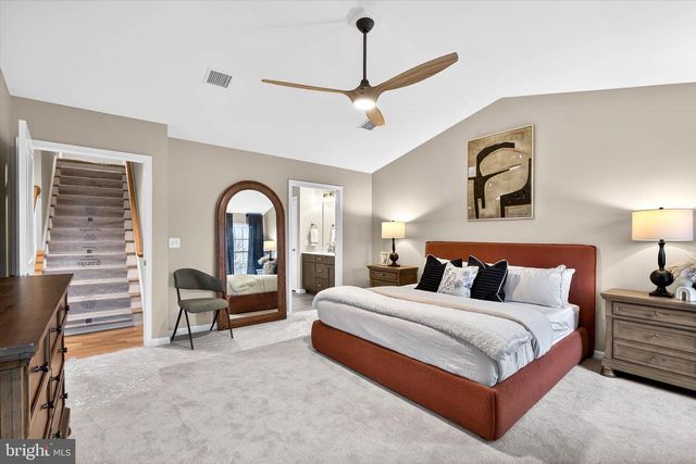 127 HILLARD FIELD, Lancaster, PA 17603