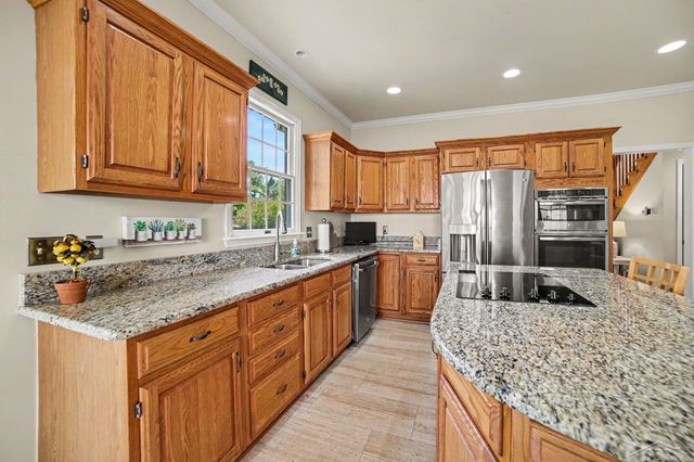 28 Slatestone Drive, Saginaw Twp, MI 48603