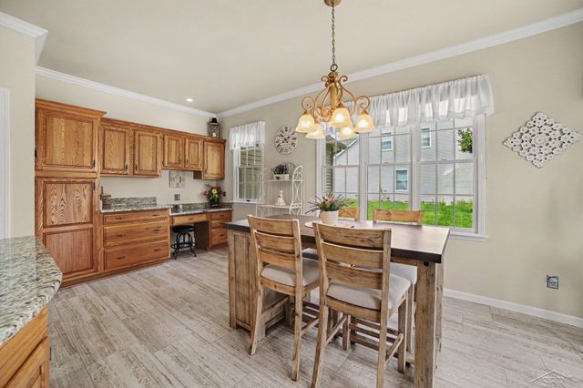 28 Slatestone Drive, Saginaw Twp, MI 48603