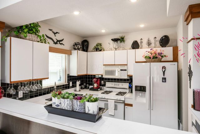 2541 Swan Drive, Grove City, OH 43123