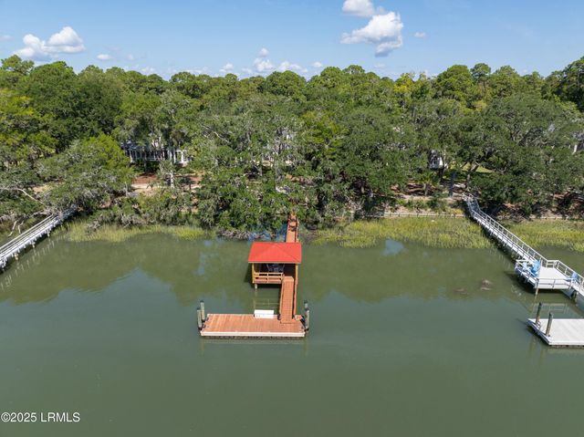 380 Distant Island Drive, Beaufort, SC 29907