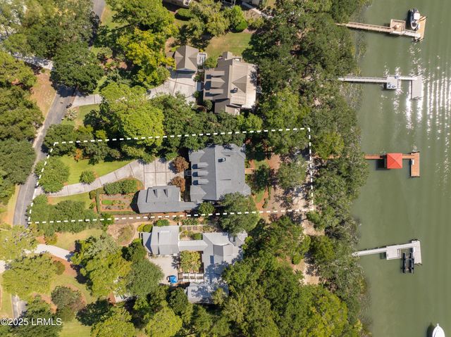 380 Distant Island Drive, Beaufort, SC 29907