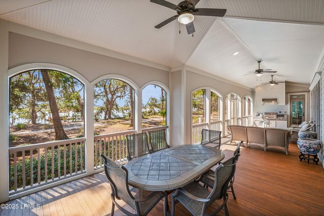 380 Distant Island Drive, Beaufort, SC 29907