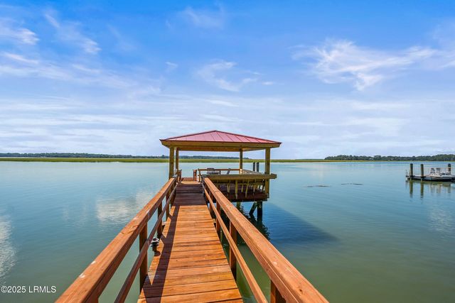 380 Distant Island Drive, Beaufort, SC 29907