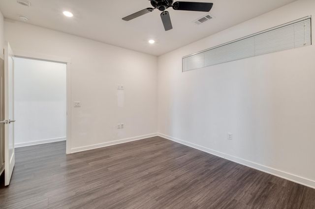 4361 S Congress Ave 527, Austin, TX 78745