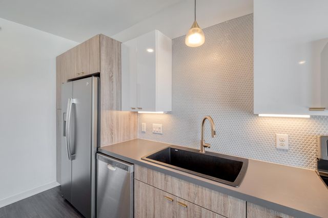 4361 S Congress Ave 527, Austin, TX 78745