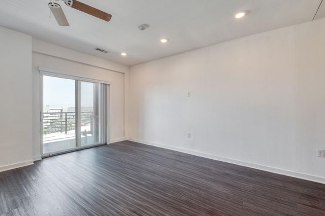 4361 S Congress Ave 527, Austin, TX 78745