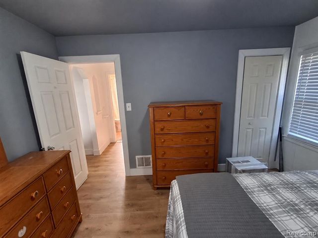 7733 Penrod Street, Detroit, MI 48228