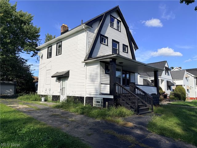 19907 Mountville Drive, Maple Heights, OH 44137