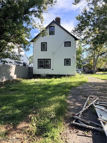 19907 Mountville Drive, Maple Heights, OH 44137