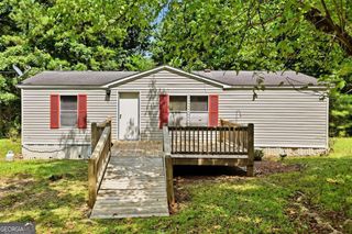 1310 Davis Road W, Fairmount, GA 30139