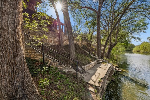 2630 Ponderosa DR, New Braunfels, TX 78132