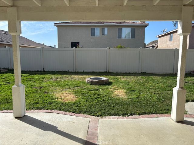 517 Louisville, Hemet, CA 92545