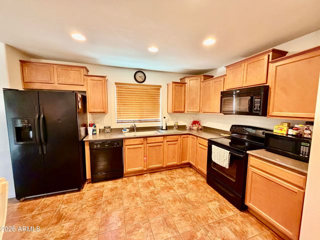 4643 W JUNIPER Avenue, Coolidge, AZ 85128