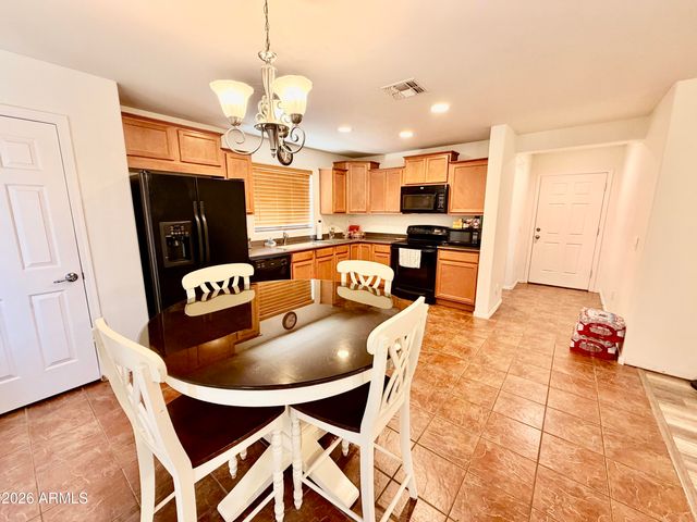 4643 W JUNIPER Avenue, Coolidge, AZ 85128