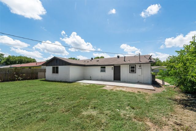 1650 Bending Oaks Trail, Dallas, TX 75217