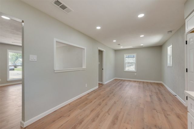 1650 Bending Oaks Trail, Dallas, TX 75217