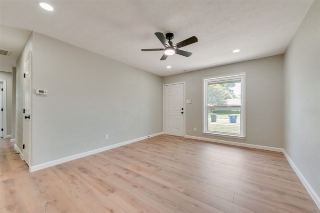1650 Bending Oaks Trail, Dallas, TX 75217