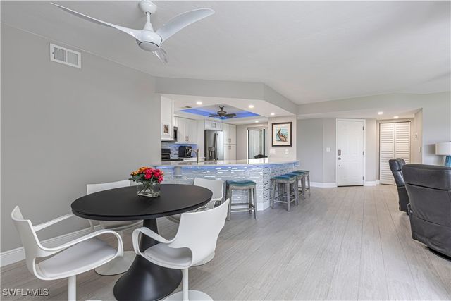 589 Beachwalk CIR P102, Naples, FL 34108