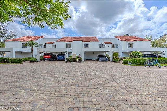 589 Beachwalk CIR P102, Naples, FL 34108