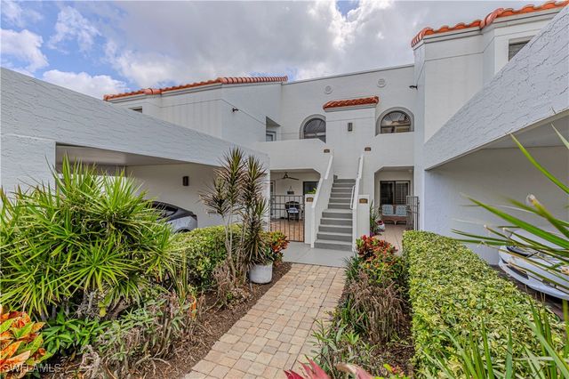 589 Beachwalk CIR P102, Naples, FL 34108