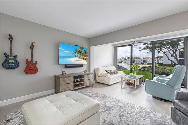 589 Beachwalk CIR P102, Naples, FL 34108