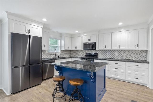 306 Audalia Avenue, Sulphur, LA 70663