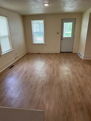 213 Niagara Street, Eau Claire, WI 54703