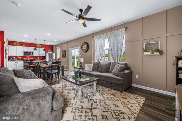 4300 BRENT DR, Spring Grove, PA 17362