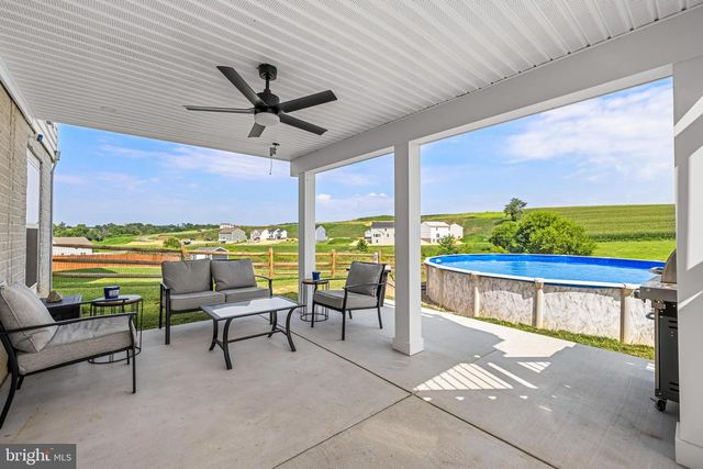 4300 BRENT DR, Spring Grove, PA 17362