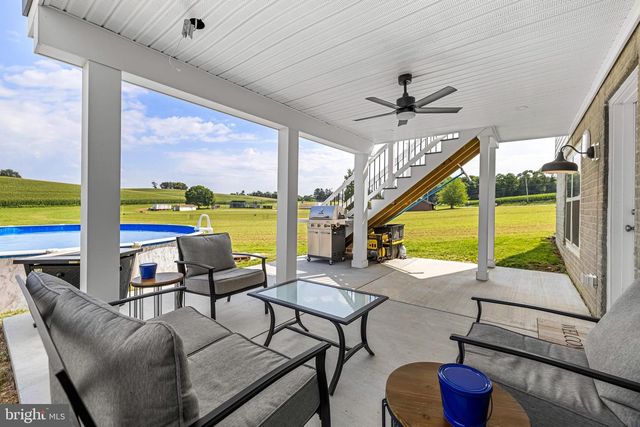 4300 BRENT DR, Spring Grove, PA 17362