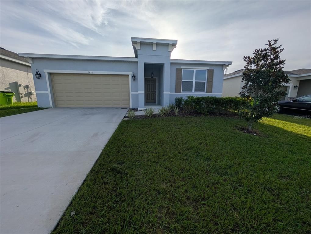 1616 BLUE LAGOON CIRCLE, Mascotte, FL 34753