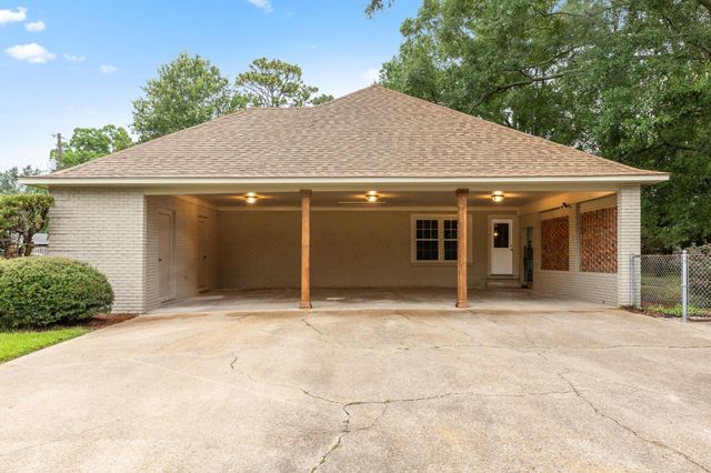 1304 Estelle, Hattiesburg, MS 39402