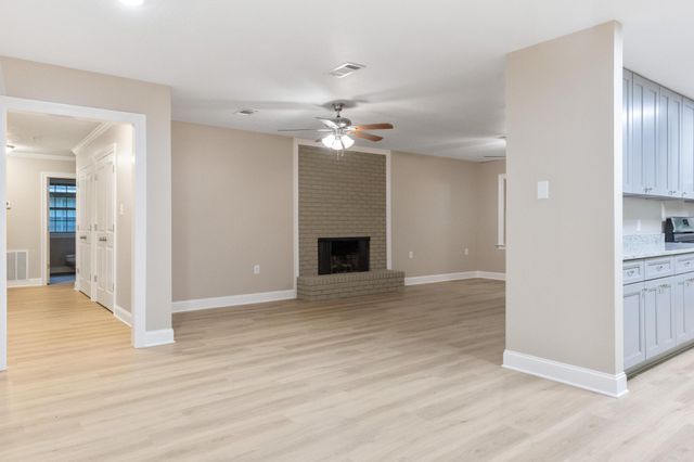 1304 Estelle, Hattiesburg, MS 39402
