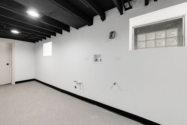 10205 S Yale Avenue, Chicago, IL 60628