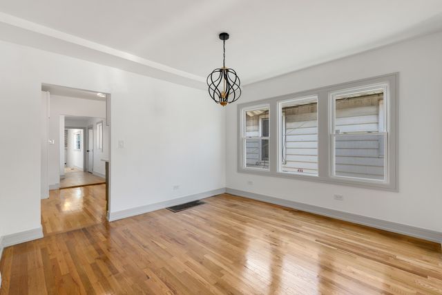 10205 S Yale Avenue, Chicago, IL 60628