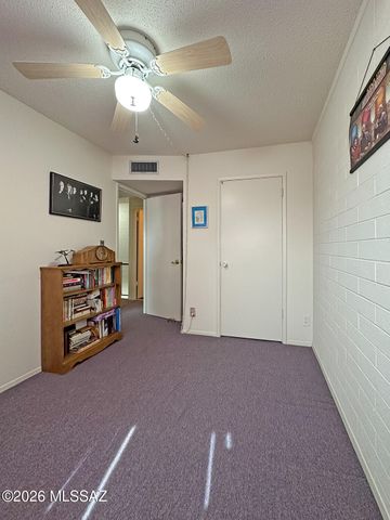 1776 S Palo Verde Ave Apt O2, Tucson, AZ 85713