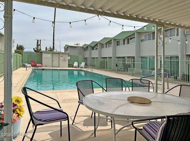 1776 S Palo Verde Ave Apt O2, Tucson, AZ 85713