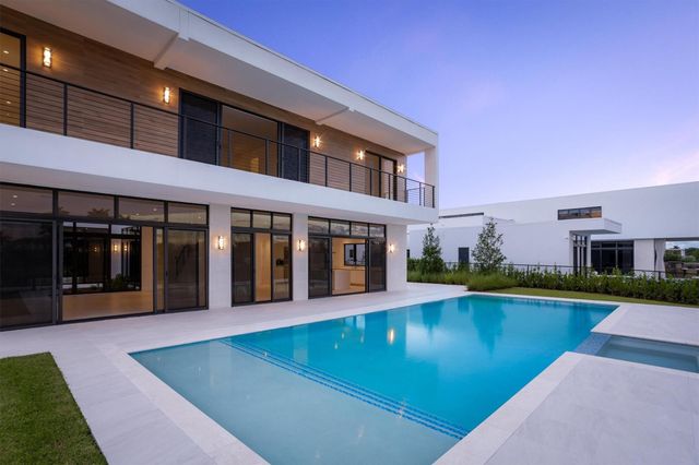 16722 S Botaniko Drive, Weston, FL 33326