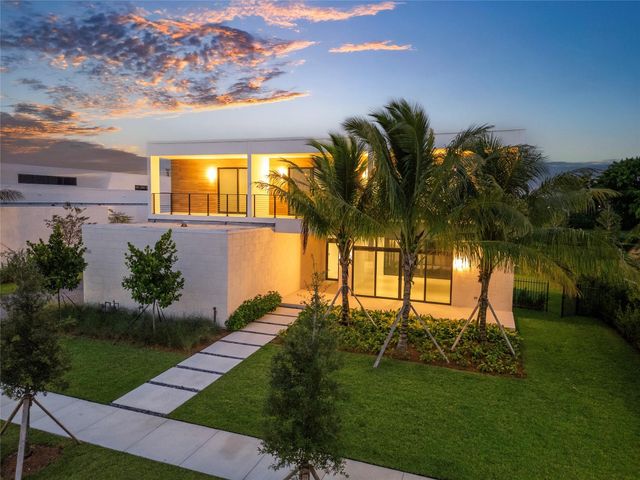 16722 S Botaniko Drive, Weston, FL 33326