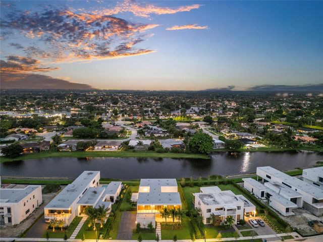 16722 S Botaniko Drive, Weston, FL 33326